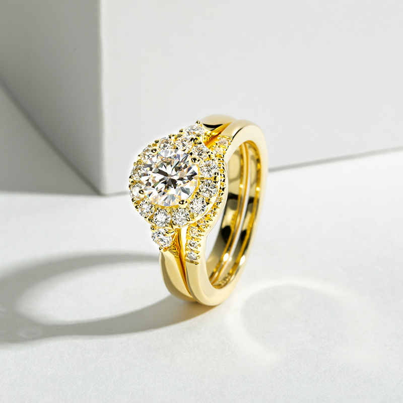 Комплект обручальных колец зол – обзор и цена Moissanite Engagement Ring 1 Carat