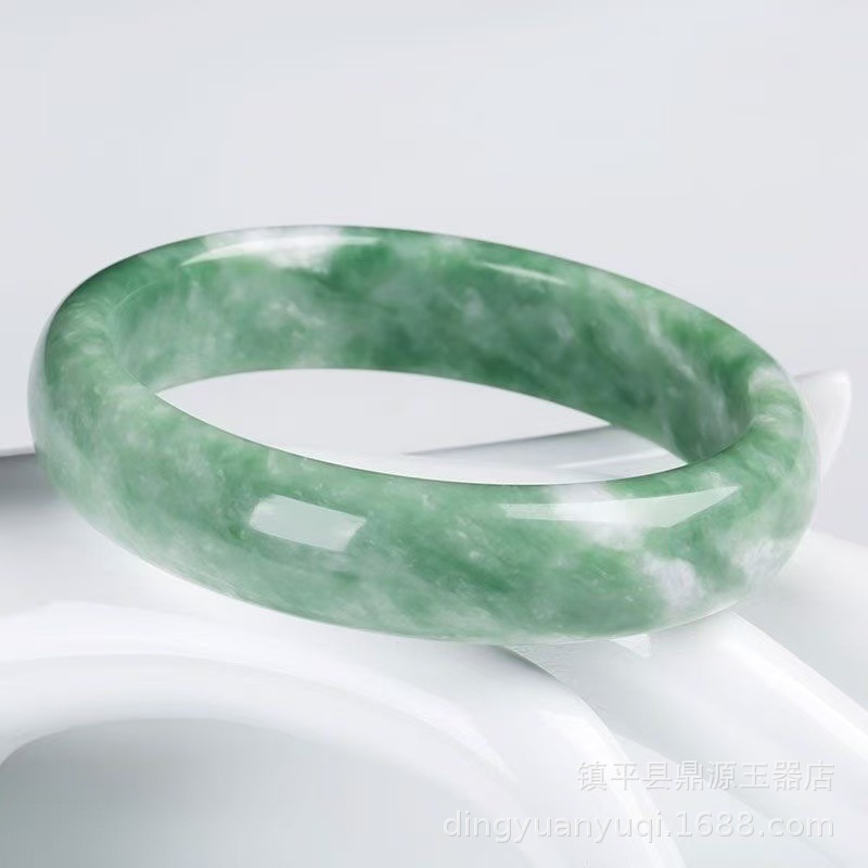 жадеит для женщин, зеленый неф – обзор и цена Bracelets