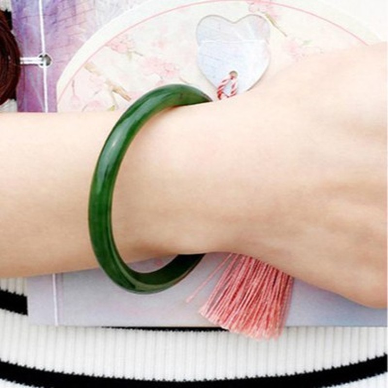 Натуральный нефрит из Хотана,  – обзор и цена Bracelets